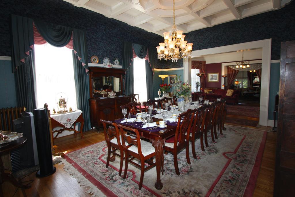 Lion And The Rose Victorian Guest House Portland Esterno foto