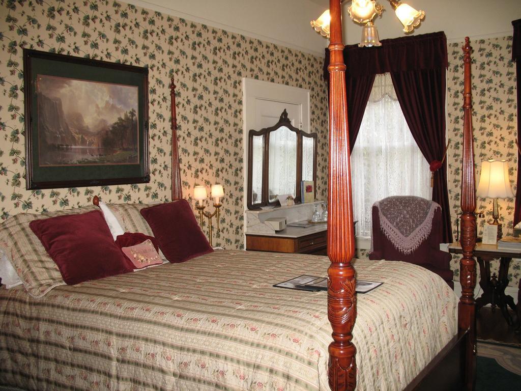 Lion And The Rose Victorian Guest House Portland Esterno foto